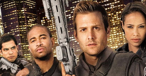 SWAT : Pod palbou (SWAT: Firefight) – Zábava na jedno použití (Mimo Kino)
