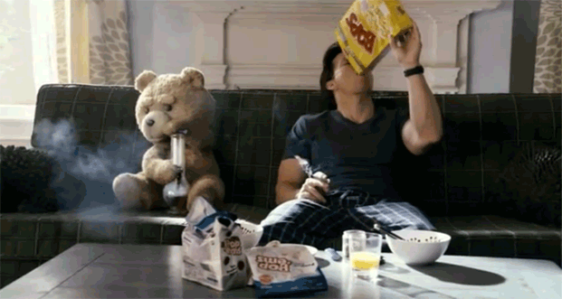 Ted-Bear-Smokes-Pot-Movie-2012